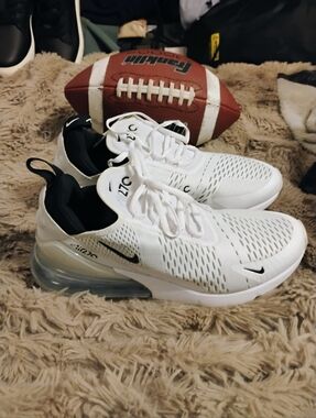 Nike White Air Max 270